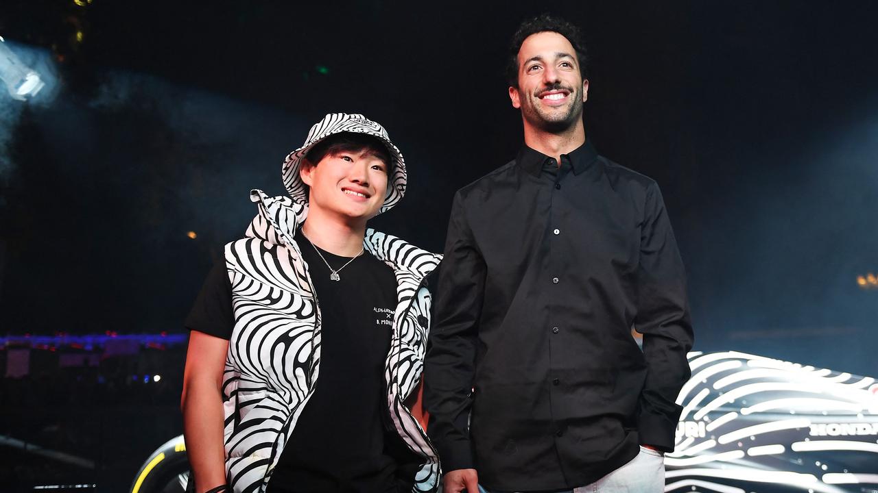 Yuki Tsunoda and Daniel Ricciardo in Las Vegas. Photo by Rudy Carezzevoli / GETTY IMAGES NORTH AMERICA.