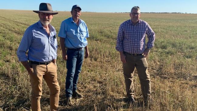 Rowan Ramsey, Jeff Baldock and Keith Pitt at Napandee. Picture: Supplied