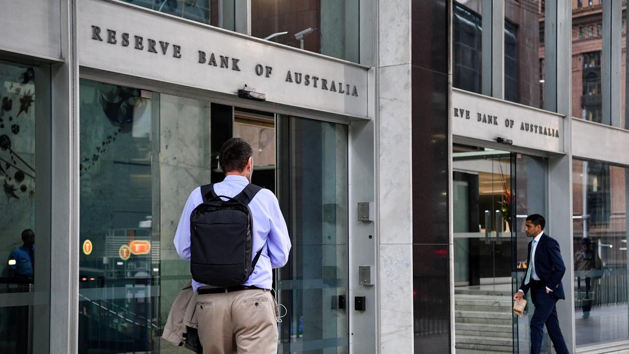 Macquarie joins calls for election campaign interest rate cut The