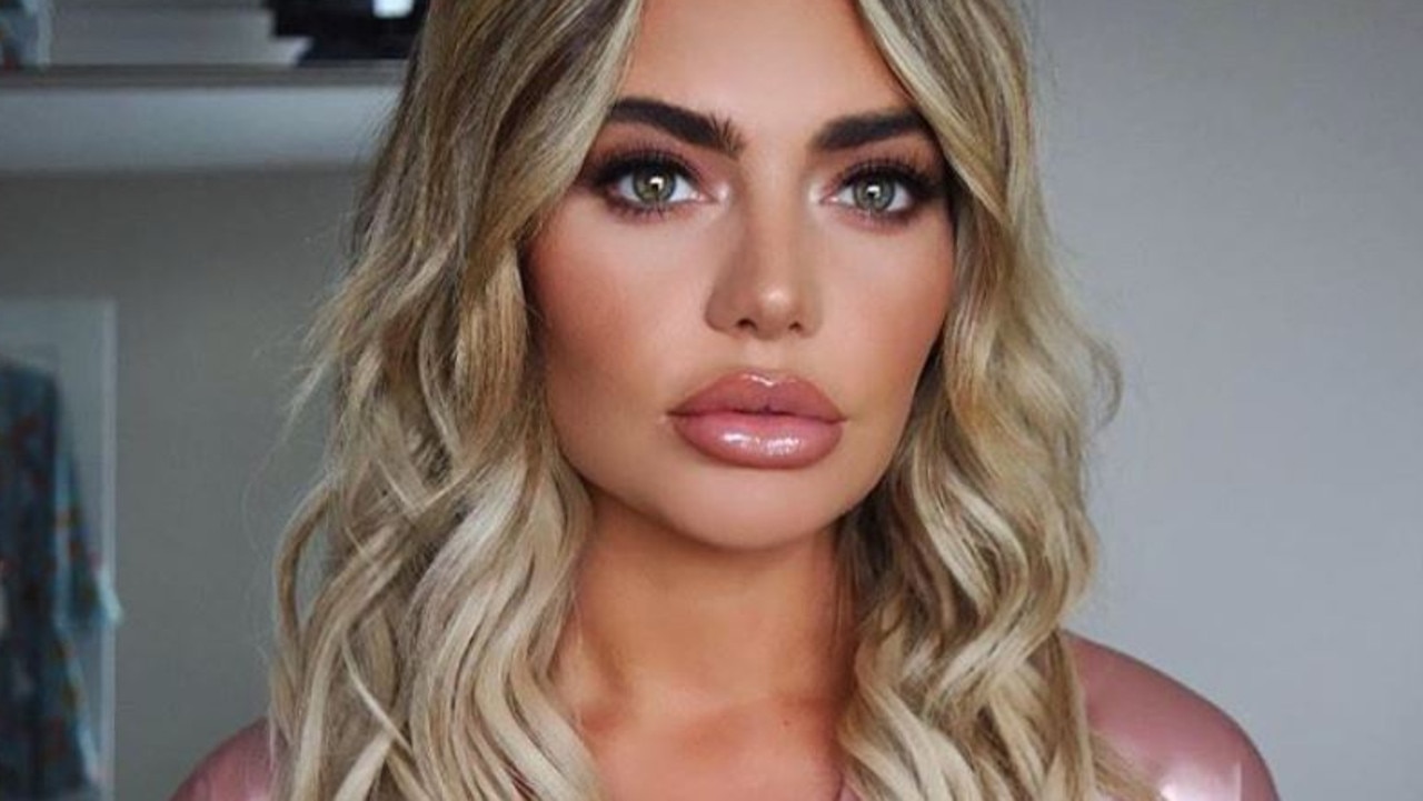 Love Island's Megan Barton-Hanson Dyes Her Hair Blue - wide 9