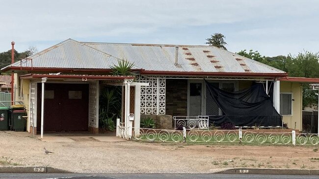 The house on Cobbora Road in Dubbo which police alleged was used as a drug premises and that Alex Walker was seen leaving.