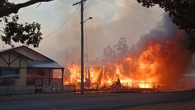 Dramatic footage of a property on fire in Rappville during the recent bush fires.