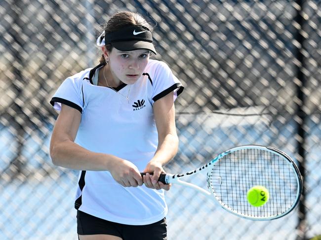 June 21: Una Misic (NZL) U13 during the Australian Teams Championships at KDV Tennis Centre, Gold Coast. Photo by TENNIS AUSTRALIA/ DAN PELED