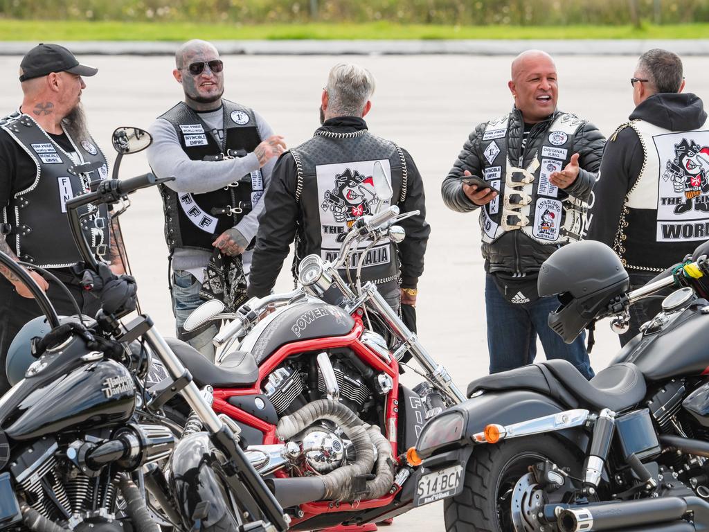 Finks Bikie Gang Put On Show Of Force In Ride From Wodonga To Melbourne ...