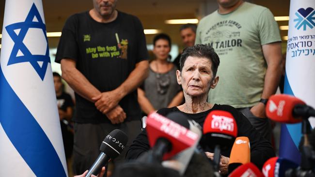 Yocheved Lifshitz speaks to the media outside Ichilov Hospital after she was released by Hamas.