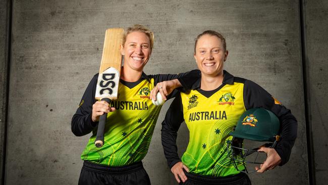 Alyssa Healy and Delissa Kimmince at the MCG ahead of Sundays ICC Women's T20 World Cup 2020 final against India. Picture: Mark Stewart