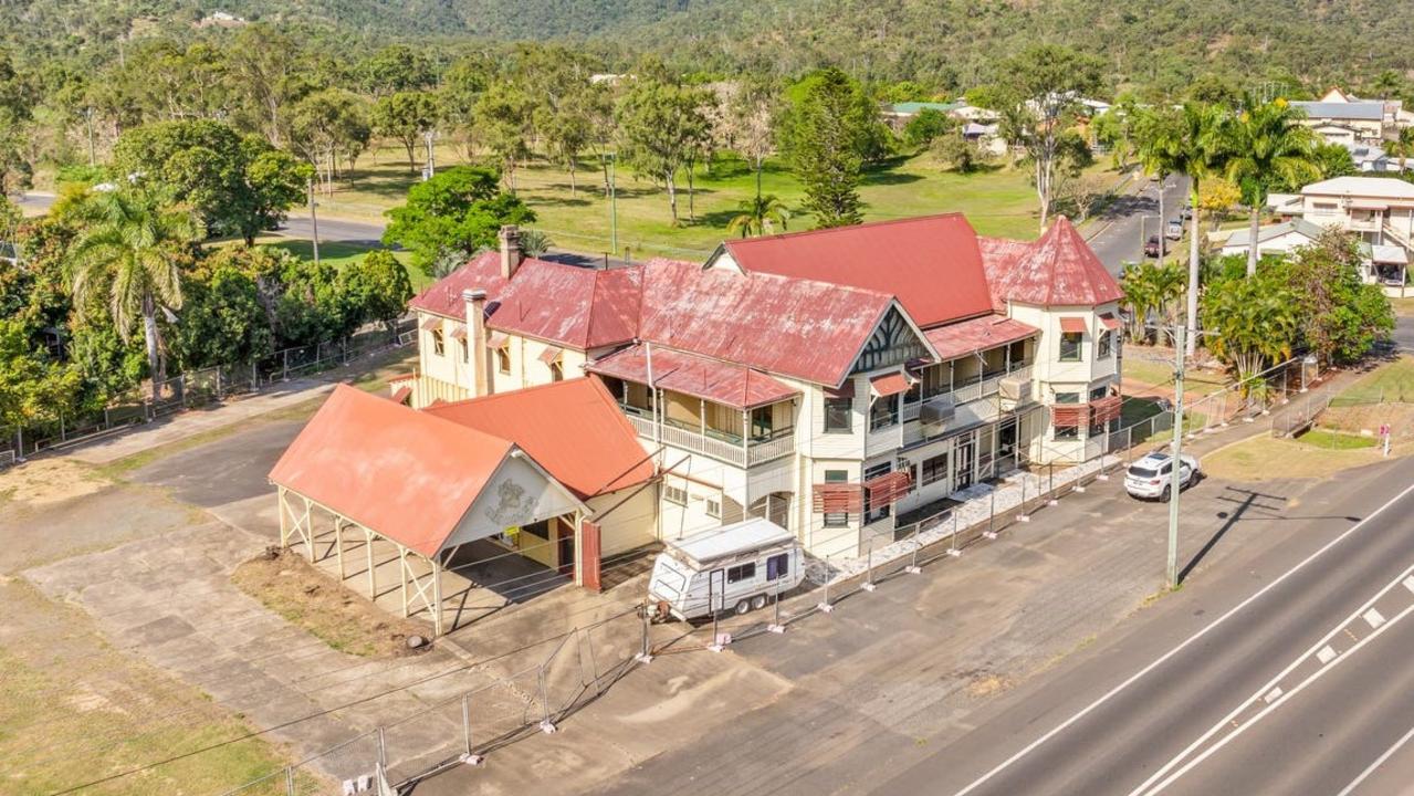 Lakes Creek Hotel. Picture: realcommercial.com.au