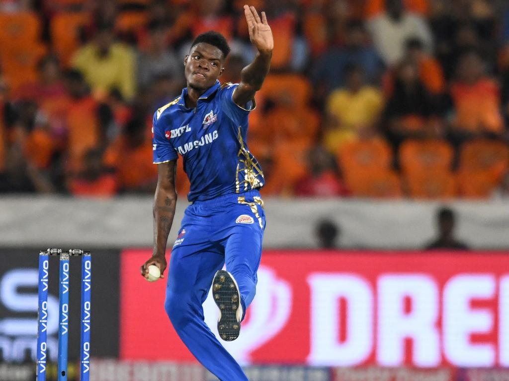 Alzarri Joseph Makes IPL History, Mumbai Indians Vs Sunrisers Hyderabad ...