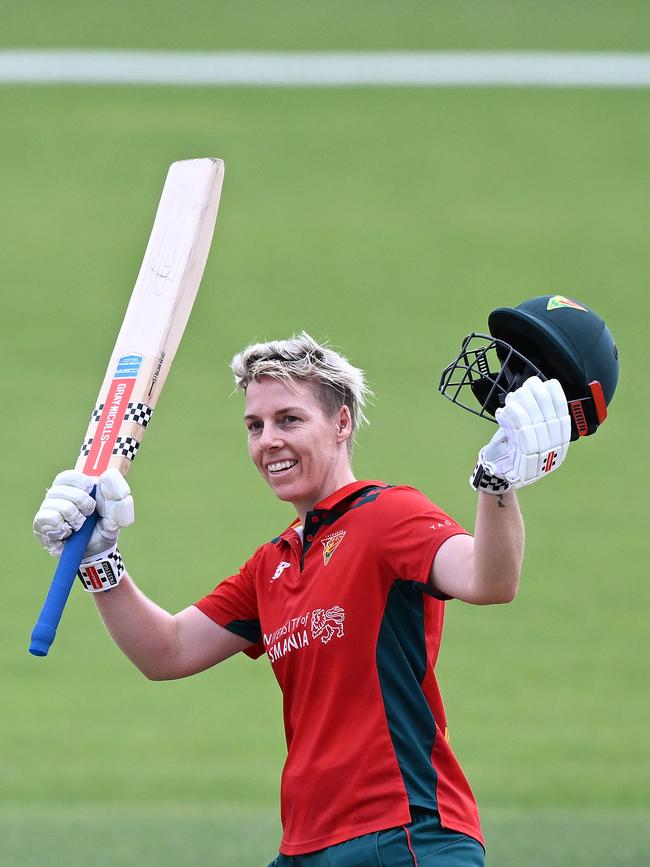 HOBART, AUSTRALIA - FEBRUARY 25: Elyse Villani of the Tigers celebrates scoring a century during the WNCL Final match between Tasmania and South Australia at Blundstone Arena, on February 25, 2023, in Hobart, Australia. (Photo by Steve Bell/Getty Images)