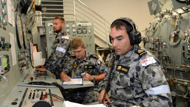 HMAS Penguin celebrates its 75th anniversary at Middle Head | Daily ...