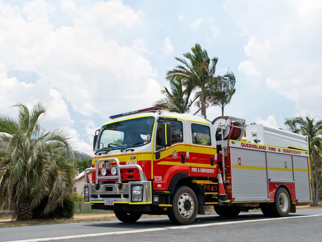 A fire truck returns to Finch Hatton to refill with water. QFES generic