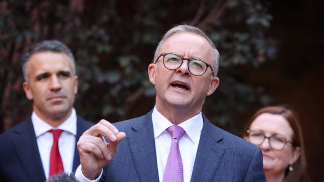 Mr Albanese pictured in the South Australian electorate of Boothby on Friday at Capra Dominican College. Photo: Sam Ruttyn