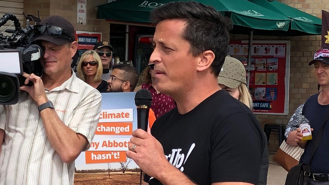 GetUp! national director Paul Oosting speaks to volunteers in federal electorate of Warringah, at the launch of the lobby group's campaign to unseat conservative MPs. Picture: Jim O'Rourke