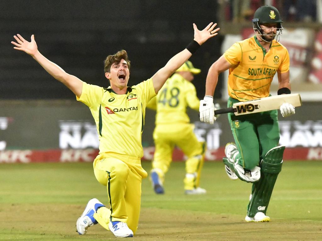 Sean Abbott has impressed in South Africa and may have boosted his ODI World Cup prospects. Picture: Sydney Seshibedi/Gallo Images/Getty Images