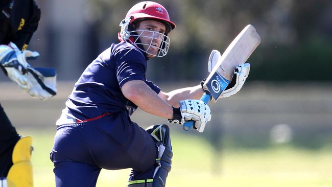 Anthony Barton in action for Footscray.