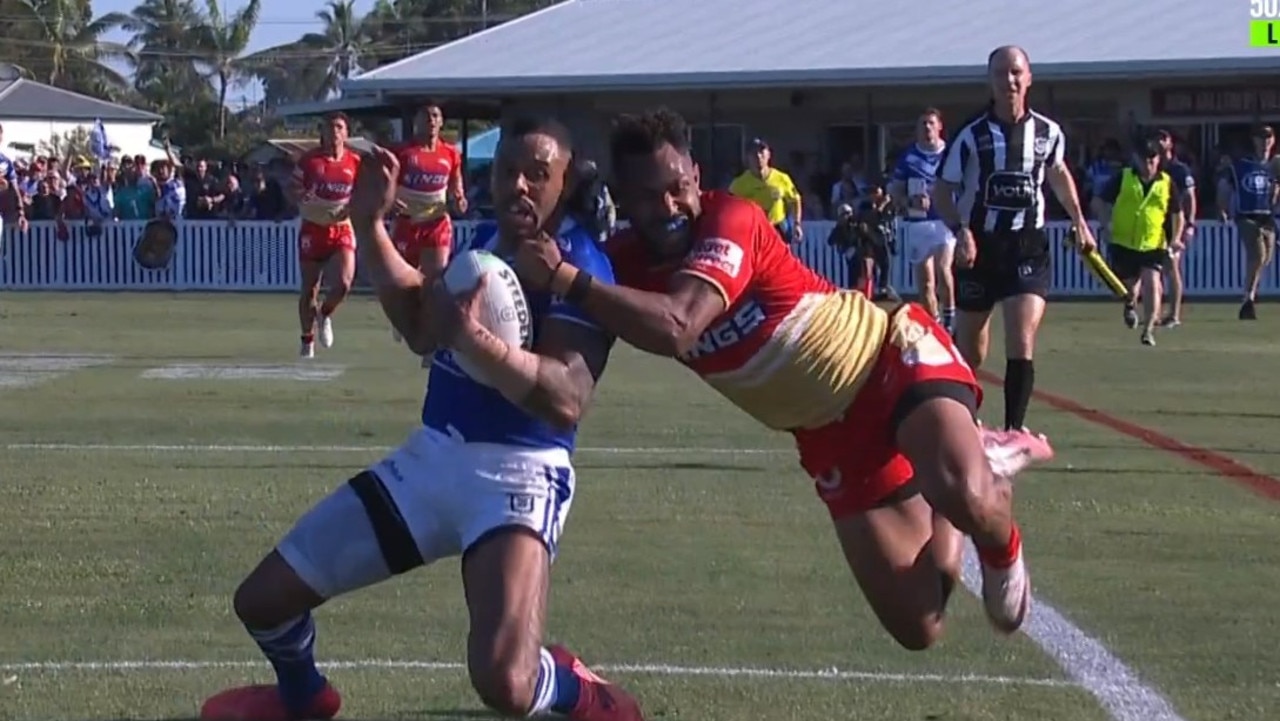 ‘Too fast for a school zone’: Hamiso Tabuai-Fidow chases down Josh Addo ...