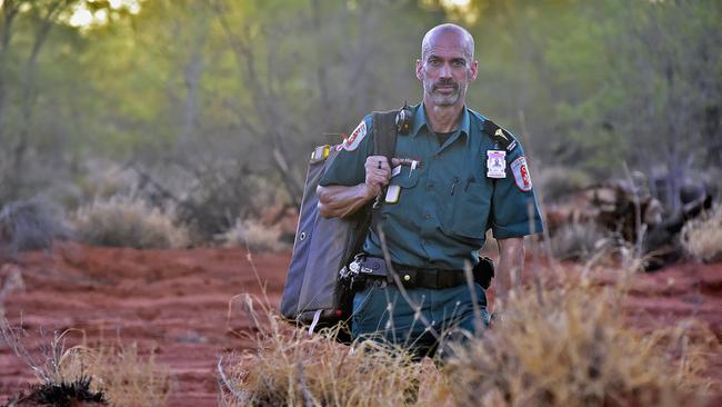 Intensive Care Paramedic Paul Reeves delivered several shocks from a defibrillator in an attempt to save a man’s life. Picture: Chloe Erlich