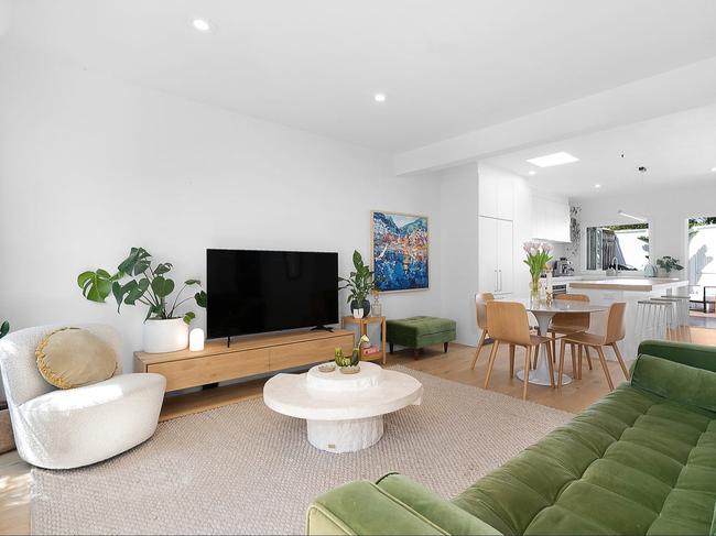 The Glen Iris home is listed with an agent price guide of $1.1-$1.2m.