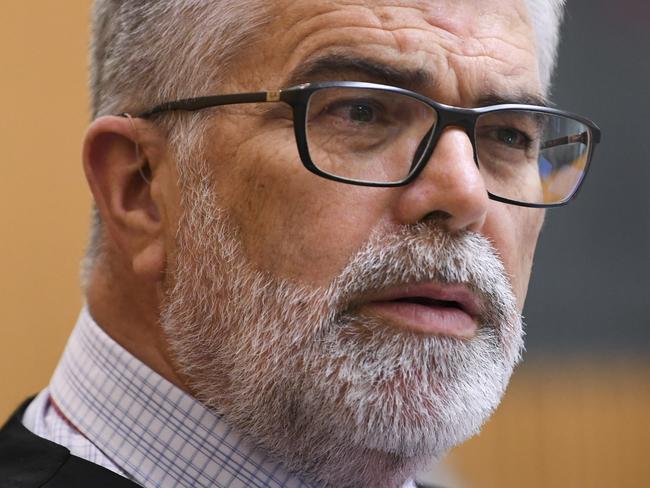 Labor Senator Kim Carr speaks during Senate estimates at Parliament House in Canberra, Thursday, March 1, 2018.  (AAP Image/Lukas Coch) NO ARCHIVING