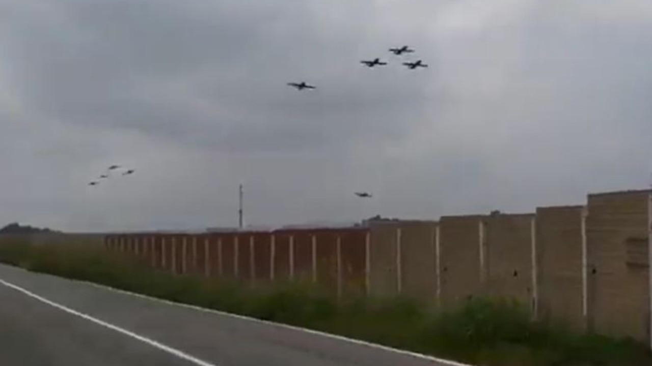 Shocking footage showed the aircraft flying below the rest of the fleet. Picture: QCTV