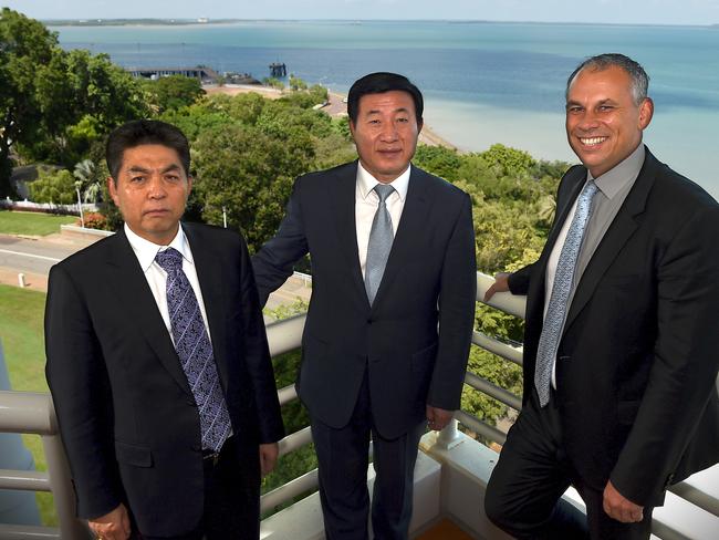 Chairman Landbridge Group Ye Cheng and former Mayor of Rishao, Liu Xingtai with former Chief Minister Adam Giles in Darwin.