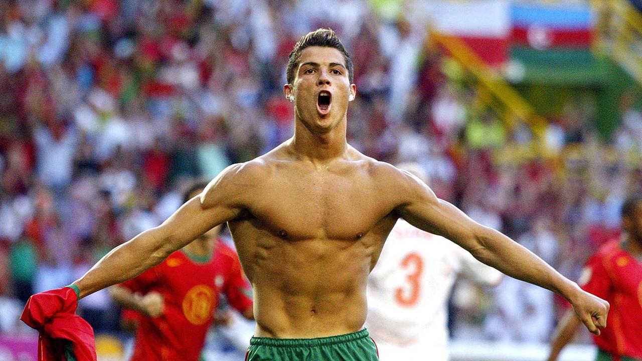 Cristiano Ronaldo shows off ripped body in the buff as Real Madrid