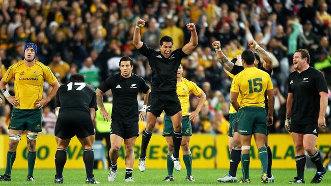 Mils Muliaina celebrates another Bledisloe Cup in 2010.