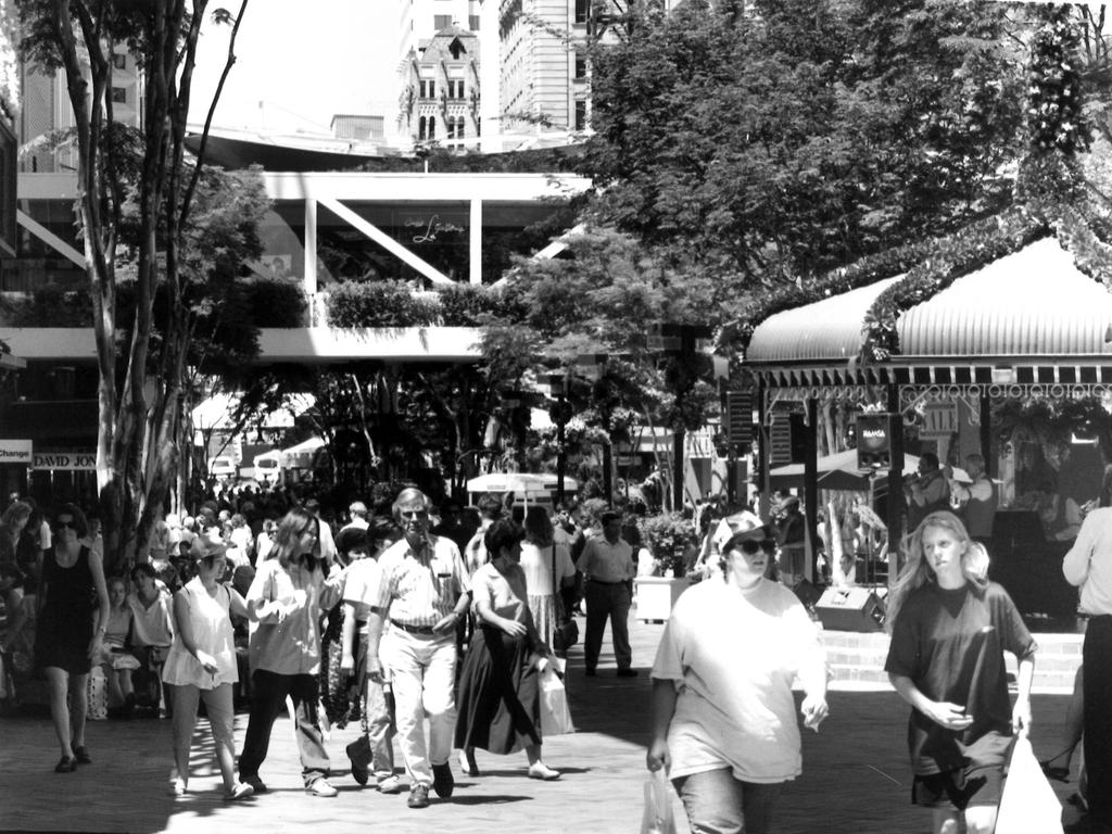 The Queen Street Mall in 1995