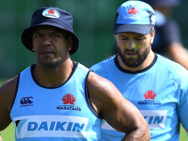NSW Waratahs players Kurtley Beale and Adam Ashley-Cooper (right) take part in a training session in Sydney, Tuesday, January 29, 2019. (AAP Image/Dan Himbrechts) NO ARCHIVING