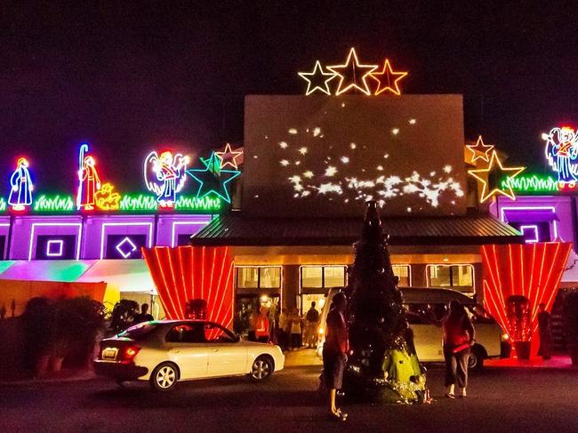 ‘So excited’: Dazzling Christmas display returns after devastating fire