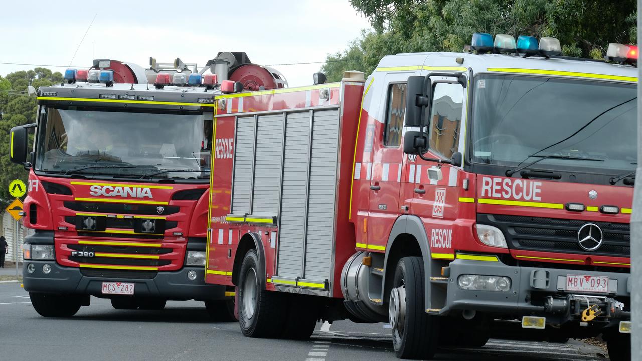 Apollo Bay bushfire warning issued over Cape Otway fire Geelong