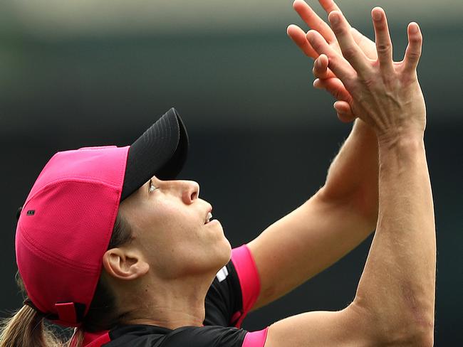 Erin Burns In action during the Sydney Sixers training at the SCG. Picture. Phil Hillyard