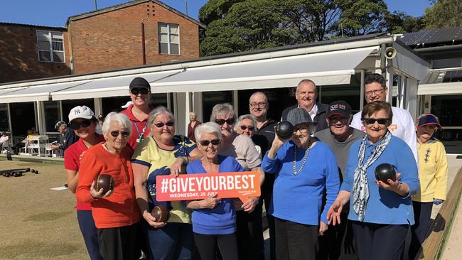 Bowlers at Randwick Bowling Club for DoSomething Day 2108.