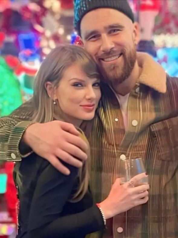 Taylor Swift and Travis Kelce at Miracle Christmas popup bar in Kansas City in December 2023.