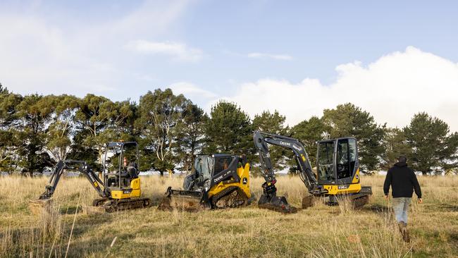 Brandt has a range of John Deere compact construction equipment.