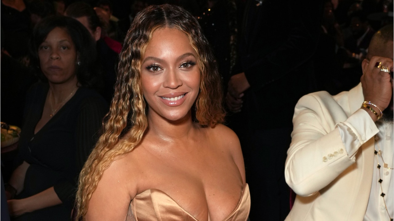 Beyoncé compares fame to prison