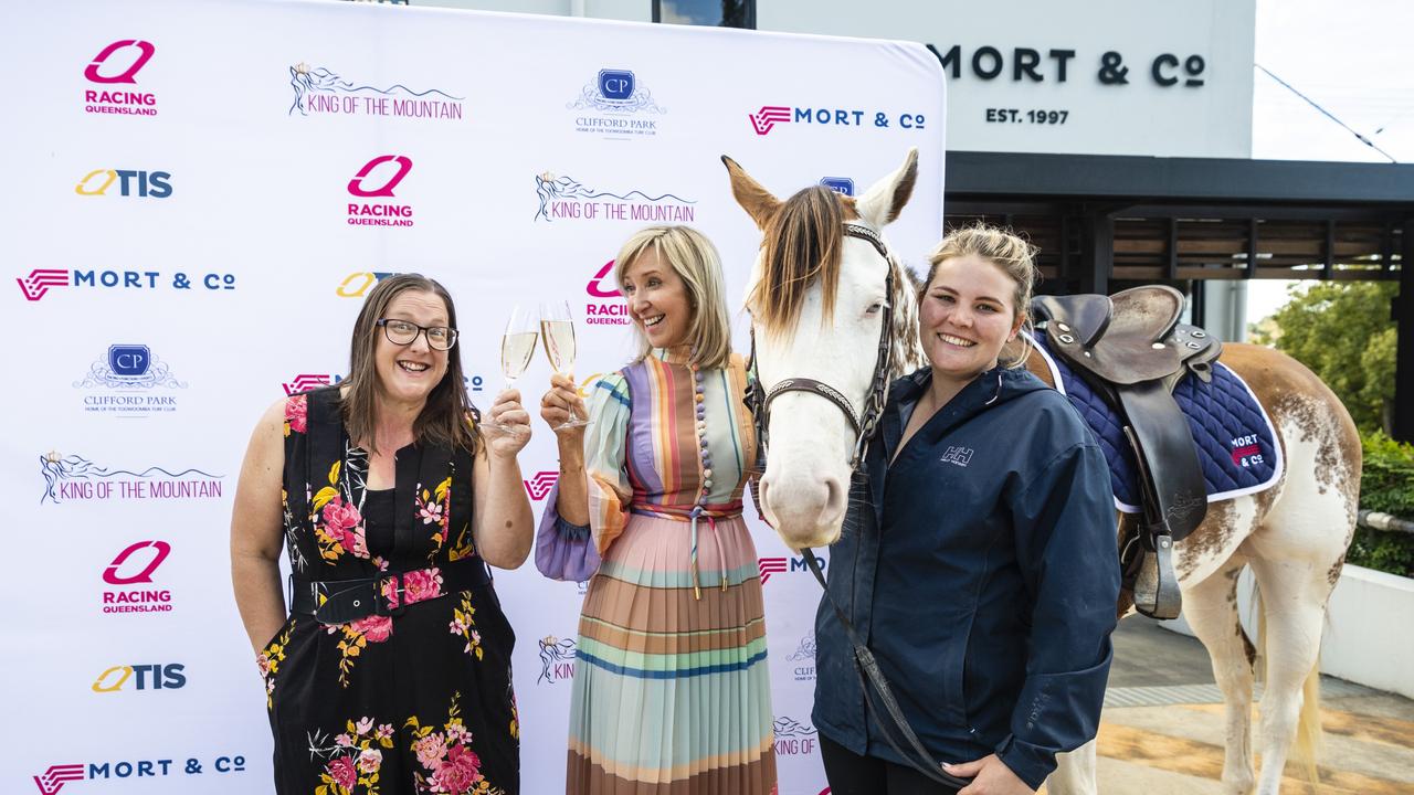 The Mort and Co King Of The Mountain will be Queenslands richest provincial race featuring prize money of $750,000, at the announcement are (from left) Toowoomba Turf Club CEO Lizzy King, committee member Catherine Kirkwood and trainer Maddy Sears with Splash. Picture: Kevin Farmer