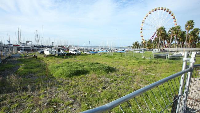 This vacant block is due to become the home of the new sailing school. Geelong Yacht Club $7m sailing school is/was scheduled to open this year. Updated pic of the site.