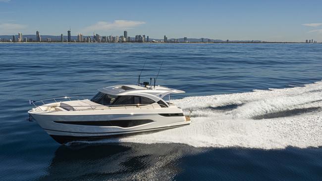 Riviera 4300 Sports express. Picture: Riviera.