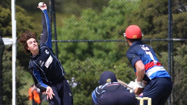 Blake Parsons in action for Prahran. Picture: Hamish Blair