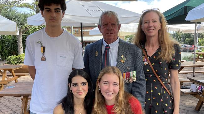 Vietnam veteran Warren Pearson. 78, of Suffolk Park with family Jules Honey (back left), Sophia Honey (front left), Audrey Sneesby (front right) and Renee Sneesby (back right) on Anzac Day. Picture: Savannah Pocock