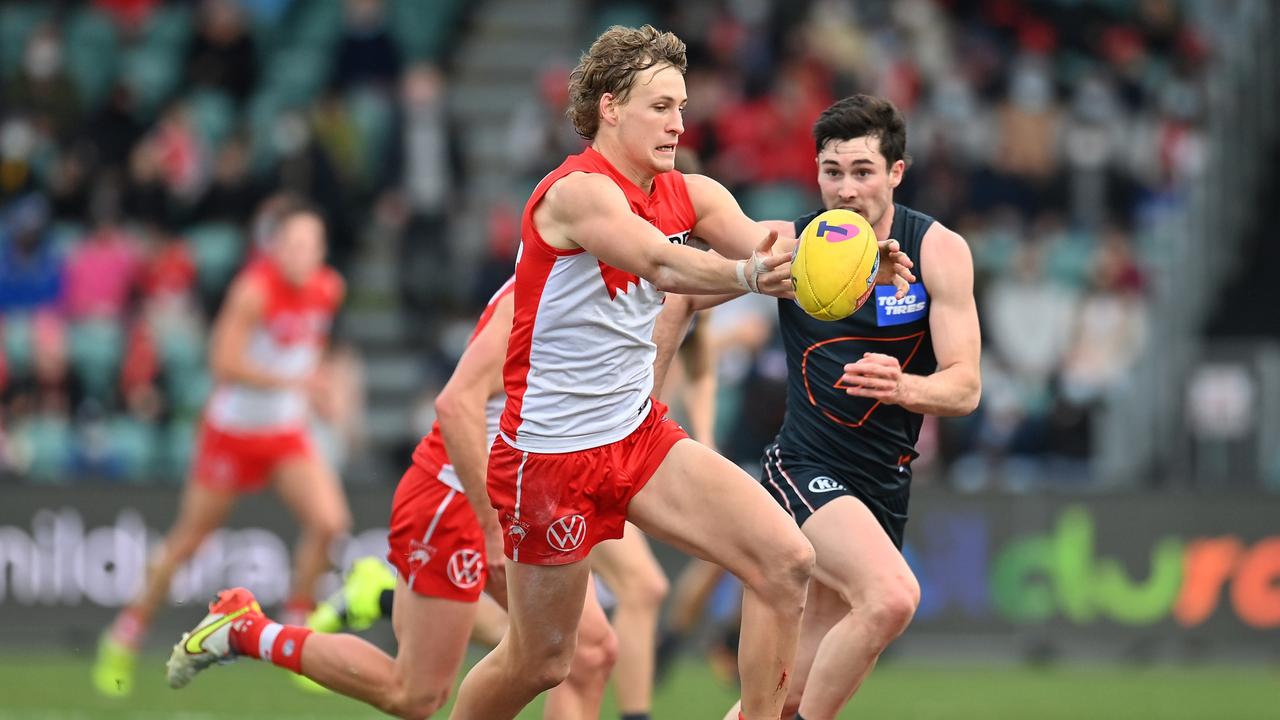 Jordan Dawson will decided between Adelaide and Port Adelaide as his next club. Picture: Getty Images.