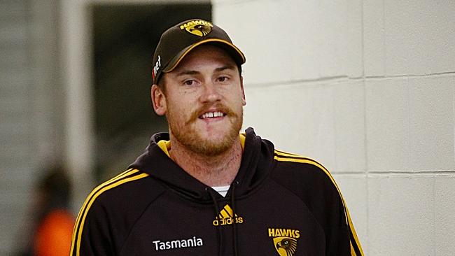 Jarryd Roughead visits his teammates in the room before the game. Picture: Wayne Ludbey