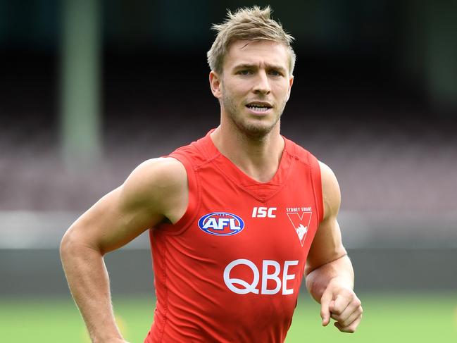 Sydney Swans AFL player Kieren Jack takes part in a training session in Sydney on Thursday, March 23, 2017. The Swans will host the Port Adelaide Power in round 1 of the AFL season on March 25. (AAP Image/Paul Miller) NO ARCHIVING