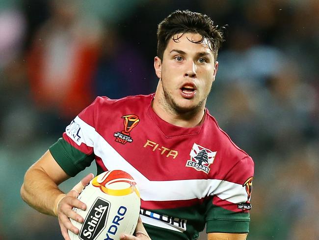 SYDNEY, AUSTRALIA - NOVEMBER 04: Mitchell Moses of Lebanon in action during the 2017 Rugby League World Cup match between England and Lebanon at Allianz Stadium on November 4, 2017 in Sydney, Australia.  (Photo by Mark Nolan/Getty Images)