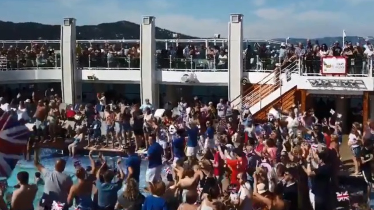 P&O cruise ship Brawl erupts after passenger dresses up as a clown