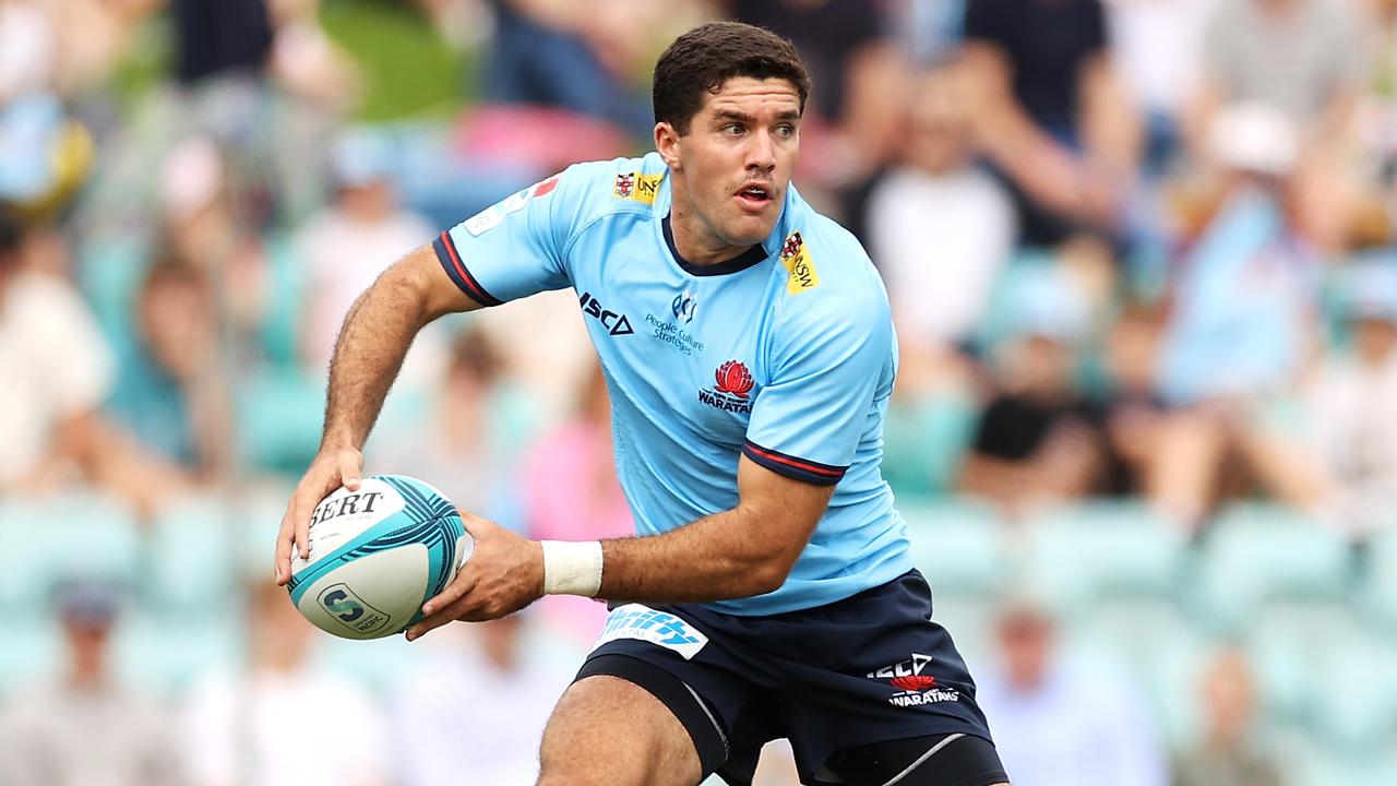 SYDNEY, AUSTRALIA - MARCH 13: Ben Donaldson of the Waratahs passes during the round four Super Rugby Pacific match between the NSW Waratahs and the Western Force at Leichhardt Oval on March 13, 2022 in Sydney, Australia. (Photo by Mark Kolbe/Getty Images)