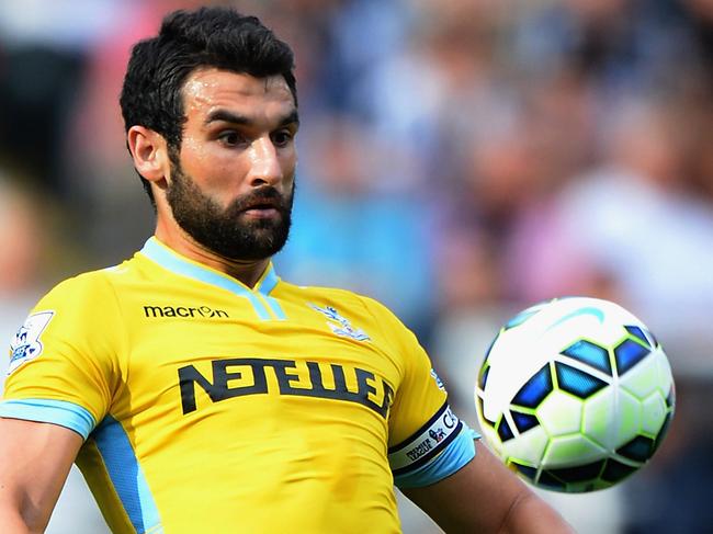 NEWCASTLE UPON TYNE, ENGLAND - AUGUST 30: Mile Jedinak of Crystal Palace during the Barclays Premier League match between Newcastle United and Crystal Palace at St James' Park on August 30, 2014 in Newcastle upon Tyne, England. (Photo by Tony Marshall/Getty Images)