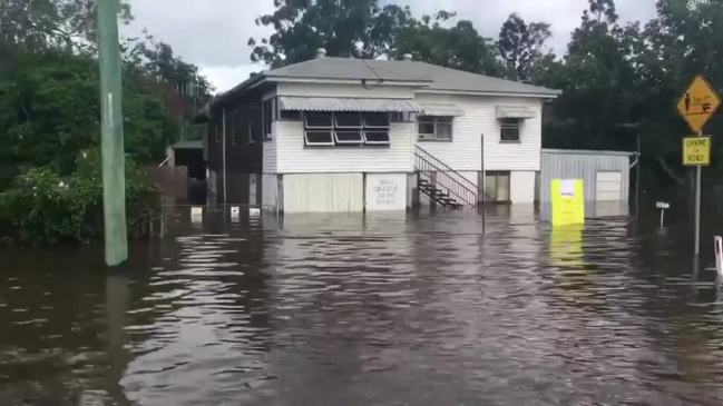 Houses go under water in Maryborough