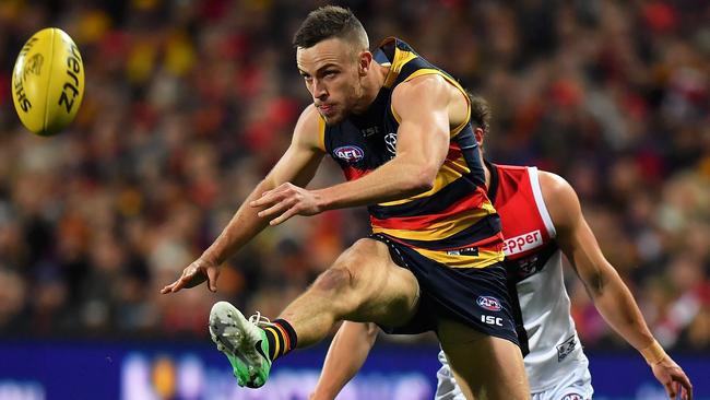 Brodie Smith has re-signed with Adelaide.